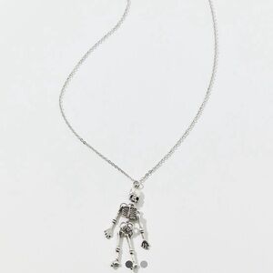 NWT Urban Outfitters Skeleton Pendant Necklace 16 inch HALLOWEEN Gothgirl Goth
